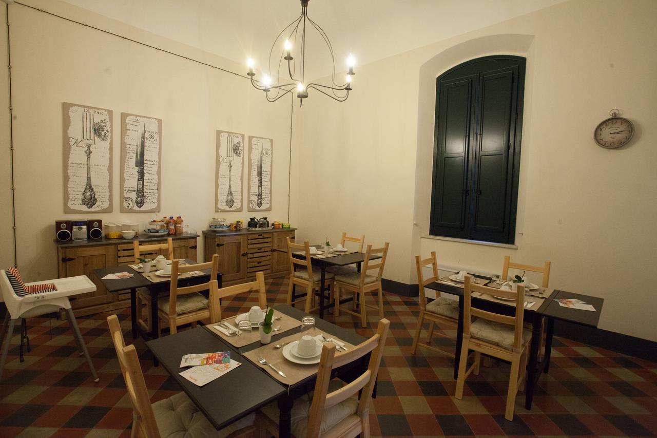 Bed and Breakfast Le Stanze Del Capotreno Багерия Экстерьер фото
